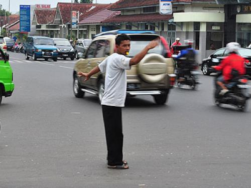 Jangan Mengutuki